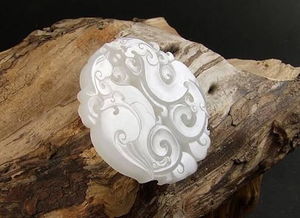 翡翠玉石與珍珠 四大優勢，讓人愛不釋手的東方瑰寶